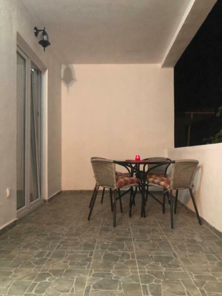 Apartman Djordje 1 Apartamento Budva Exterior foto