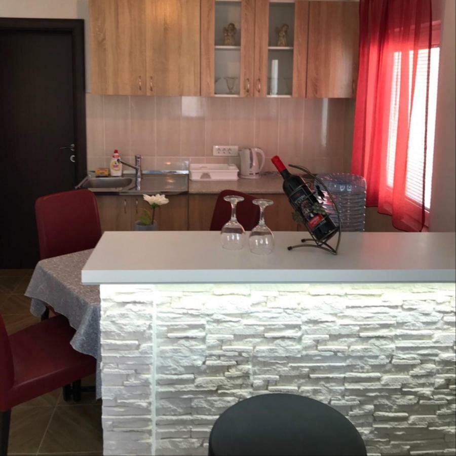 Apartman Djordje 1 Apartamento Budva Exterior foto